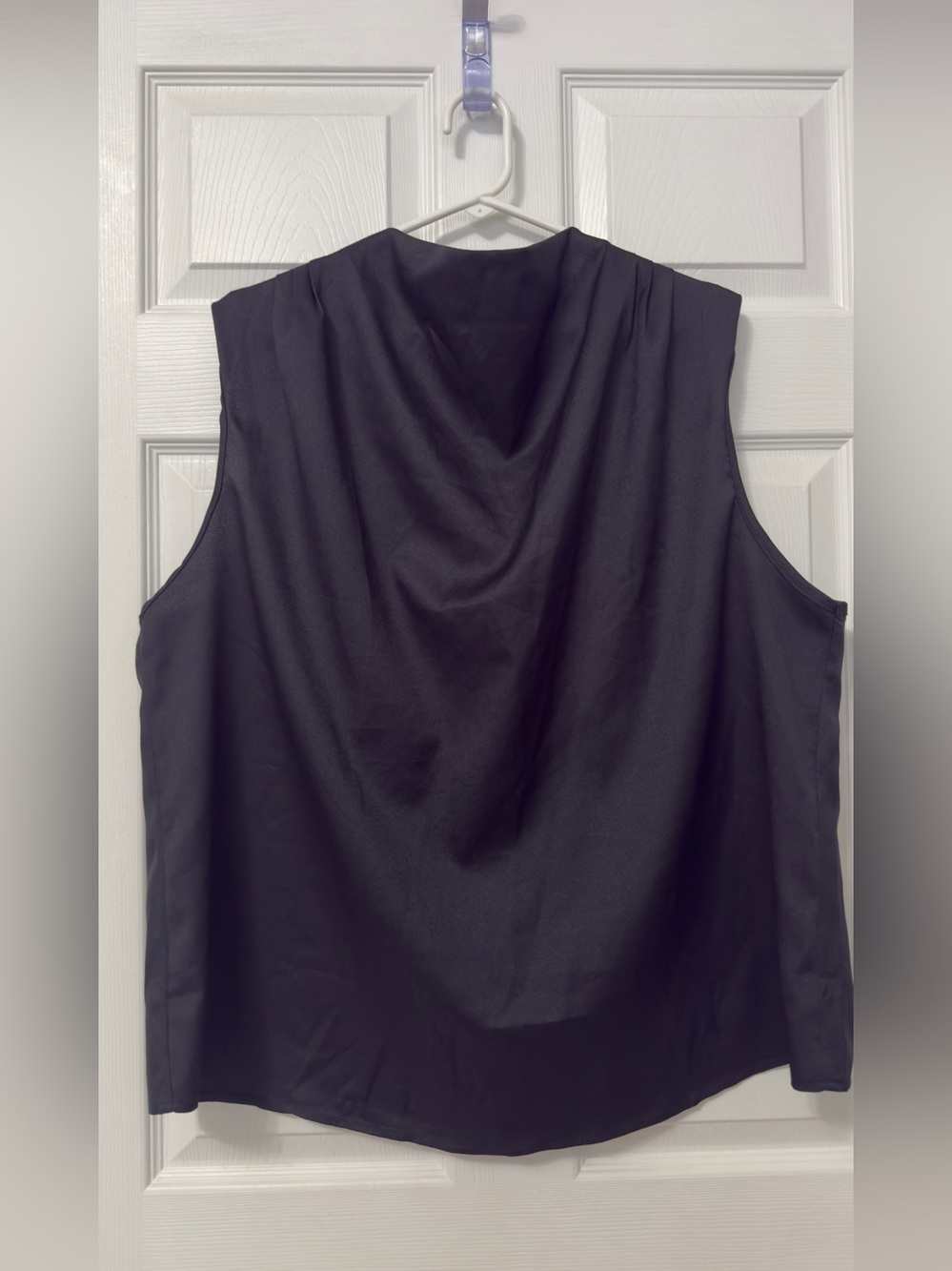SHEIN Black Sleeveless Draped-neck Blouse